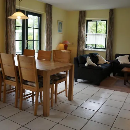 Villa Buitenplaats 6-p *