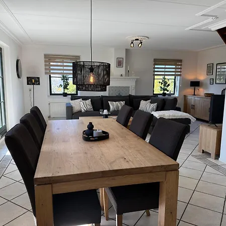 Villa Buitenplaats 6-p *